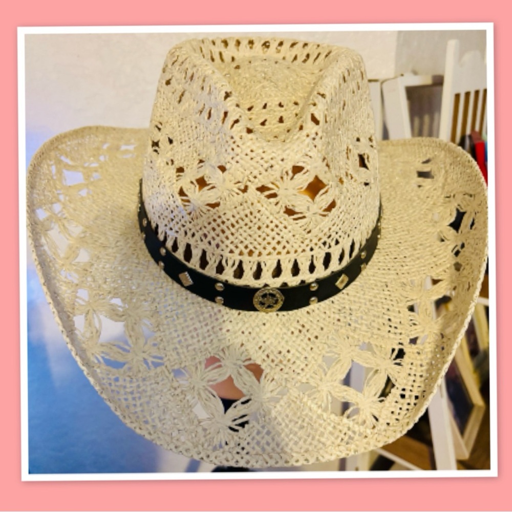 Women’s Cream Lace - Look Cowgirl Hat ~ Size XL